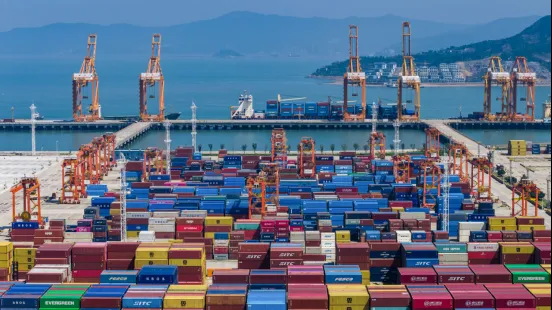 温州港状元岙港区新增两大泊位正式投运，年吞吐能力提升超百万标箱